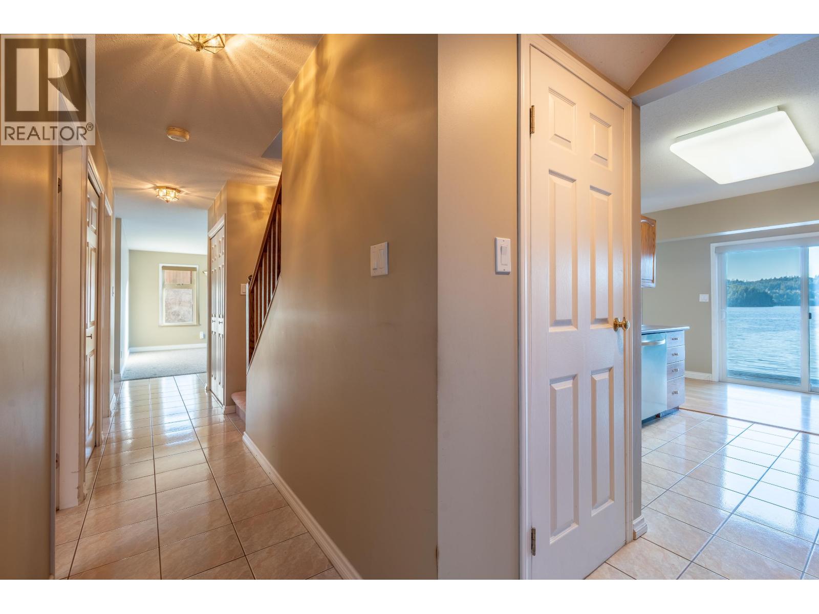 6343 Marmot Road, Sechelt, British Columbia  V7Z 0L2 - Photo 23 - R3081957