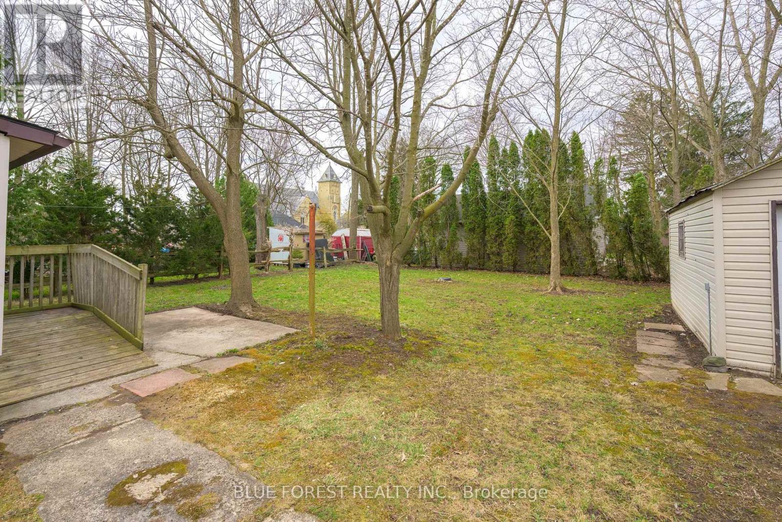 186 Victoria Street, Southwest Middlesex, Ontario  N0L 1M0 - Photo 15 - X12723208