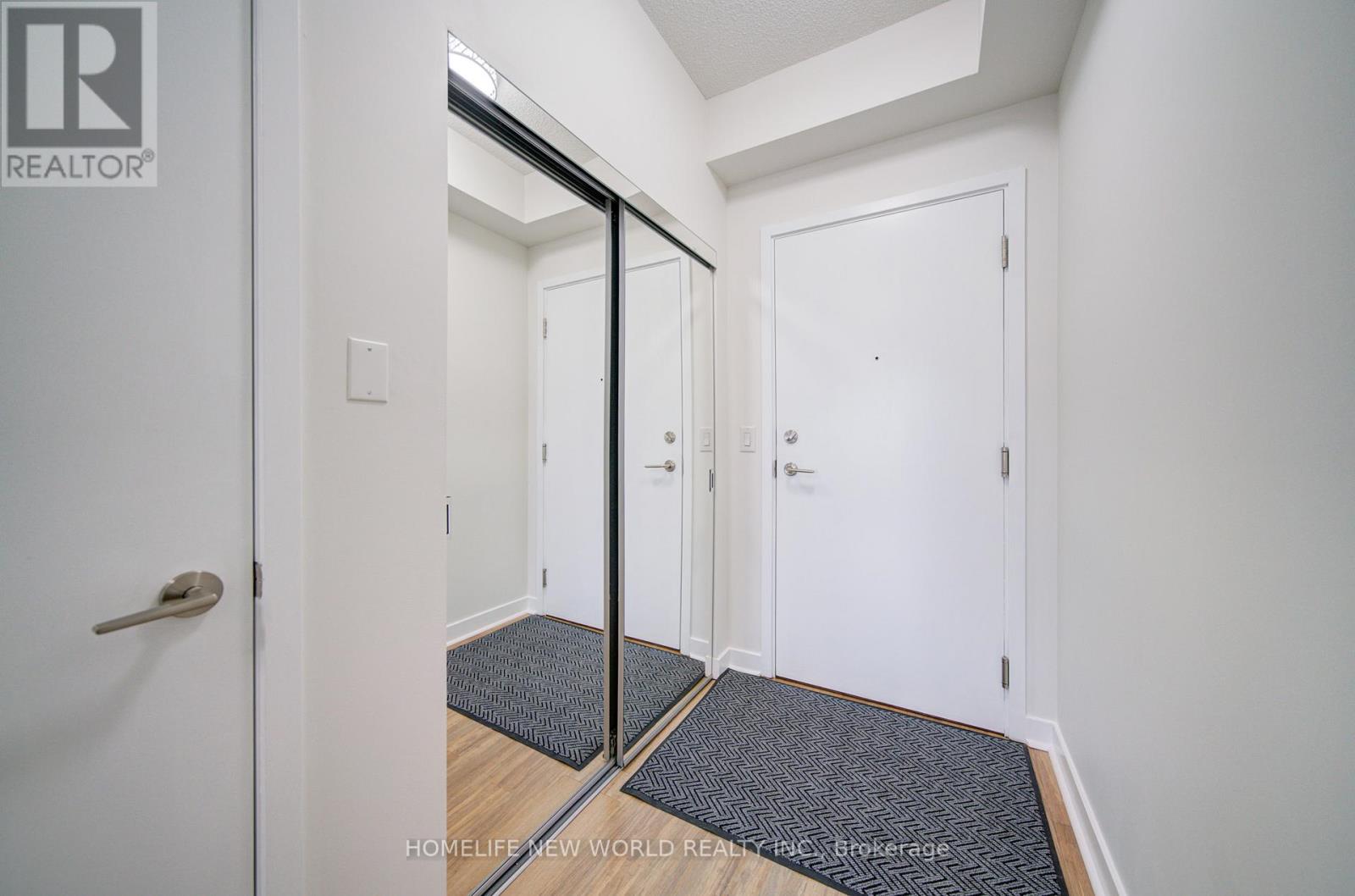 2004 - 295 Adelaide Street W, Toronto, Ontario  M5V 0L4 - Photo 11 - C12723194