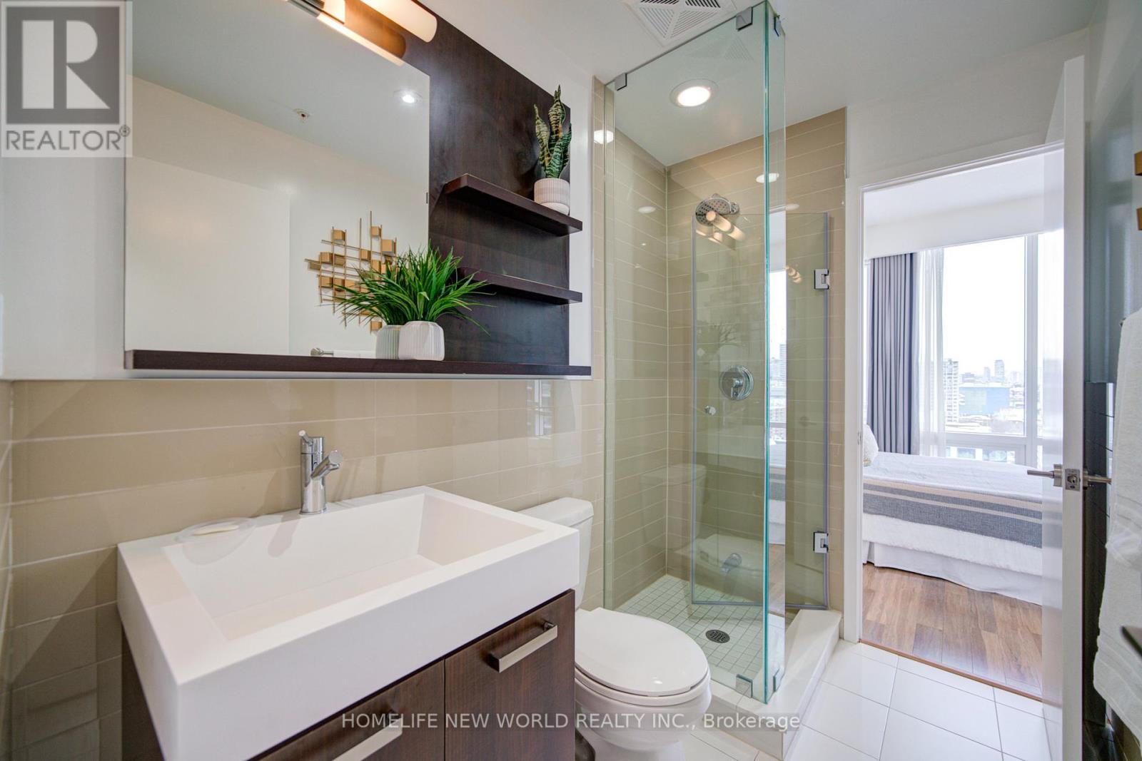 2004 - 295 Adelaide Street W, Toronto, Ontario  M5V 0L4 - Photo 23 - C12723194