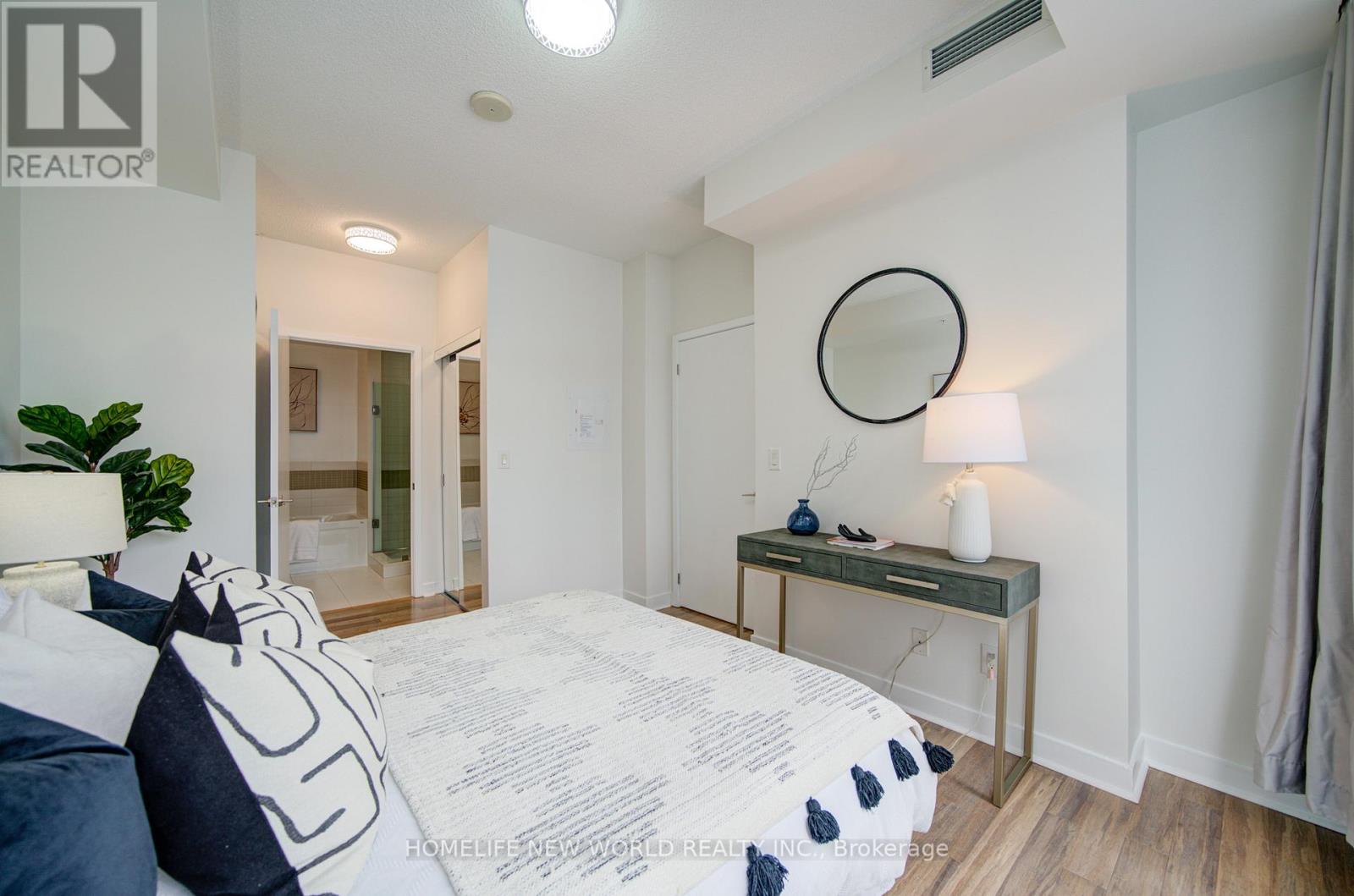 2004 - 295 Adelaide Street W, Toronto, Ontario  M5V 0L4 - Photo 38 - C12723194