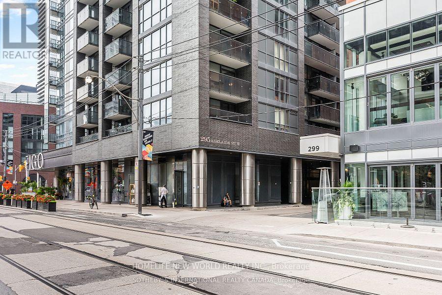 2004 - 295 Adelaide Street W, Toronto, Ontario  M5V 0L4 - Photo 8 - C12723194