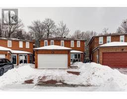 <div class="price">$1,250,000</div> 12b Burnt Bark Drive, Toronto<br><div style="margin-bottom:8px;"><small>Superstars Realty Ltd.</small></div><div class='bed_bath'>5 Bed | 4 Bath</div>