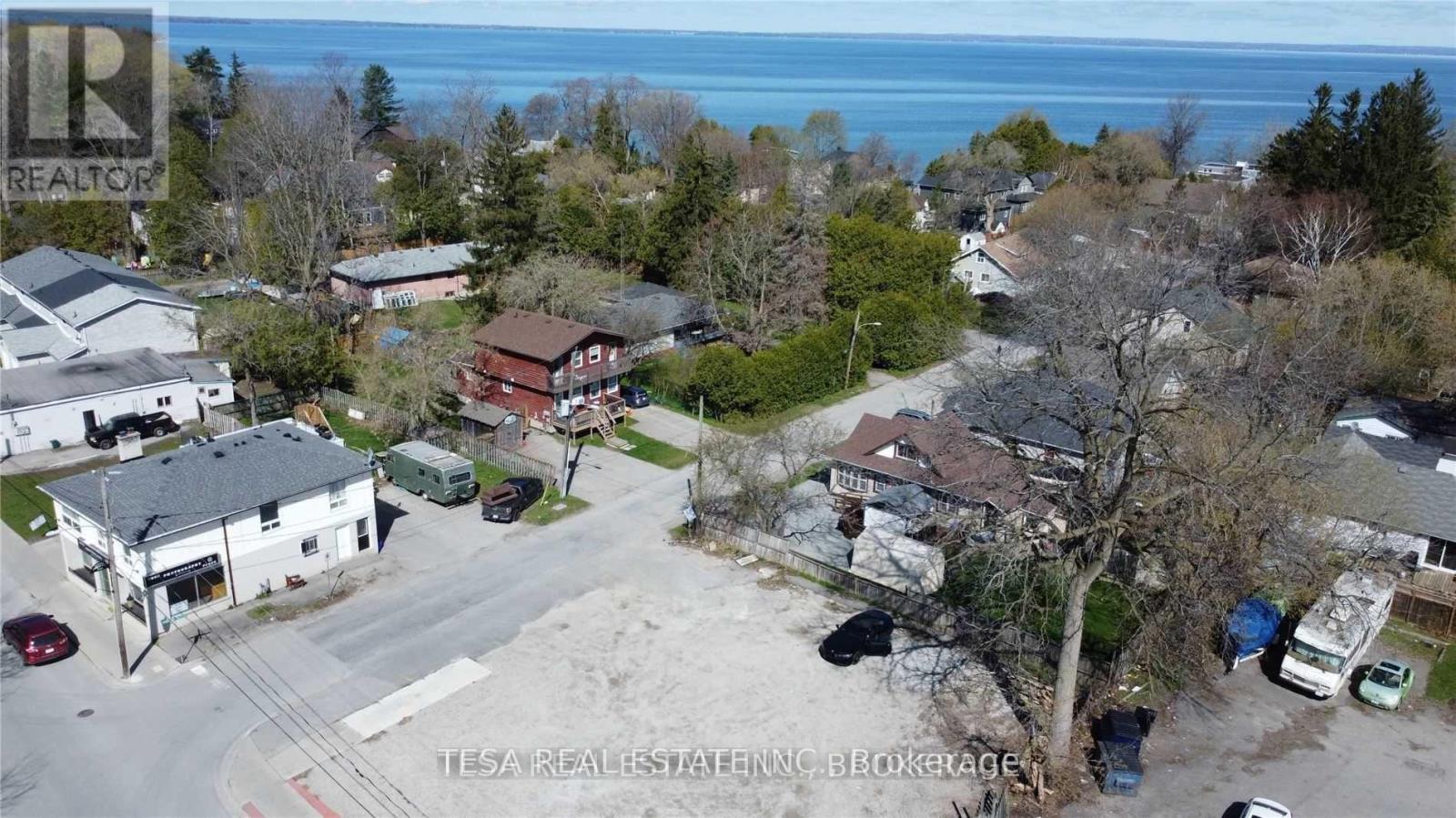 924 & 926 Lake Drive E, Georgina, Ontario  L4P 3E9 - Photo 7 - N12723202