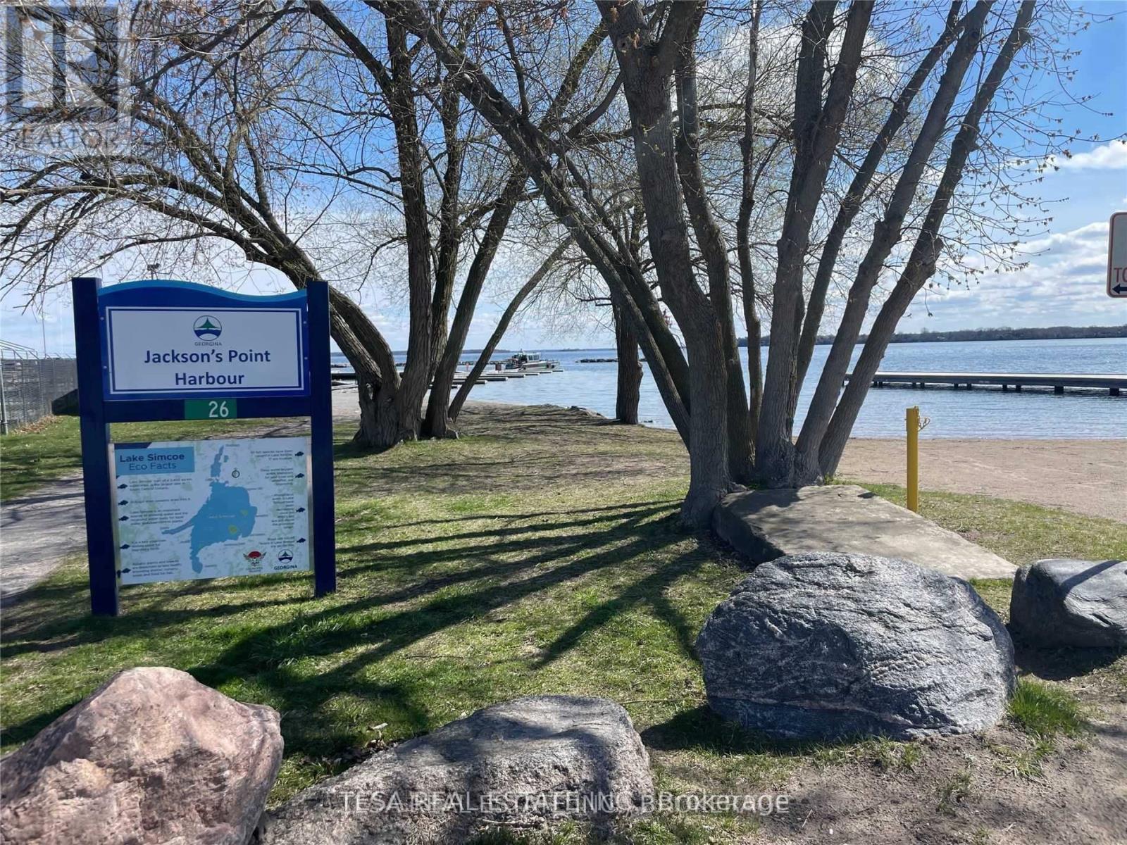 924 & 926 Lake Drive E, Georgina, Ontario  L4P 3E9 - Photo 9 - N12723202