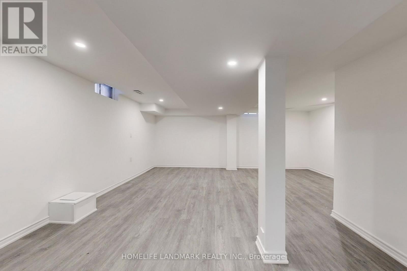 69 Newmill Crescent, Richmond Hill, Ontario  L4C 9T6 - Photo 2 - N12723204