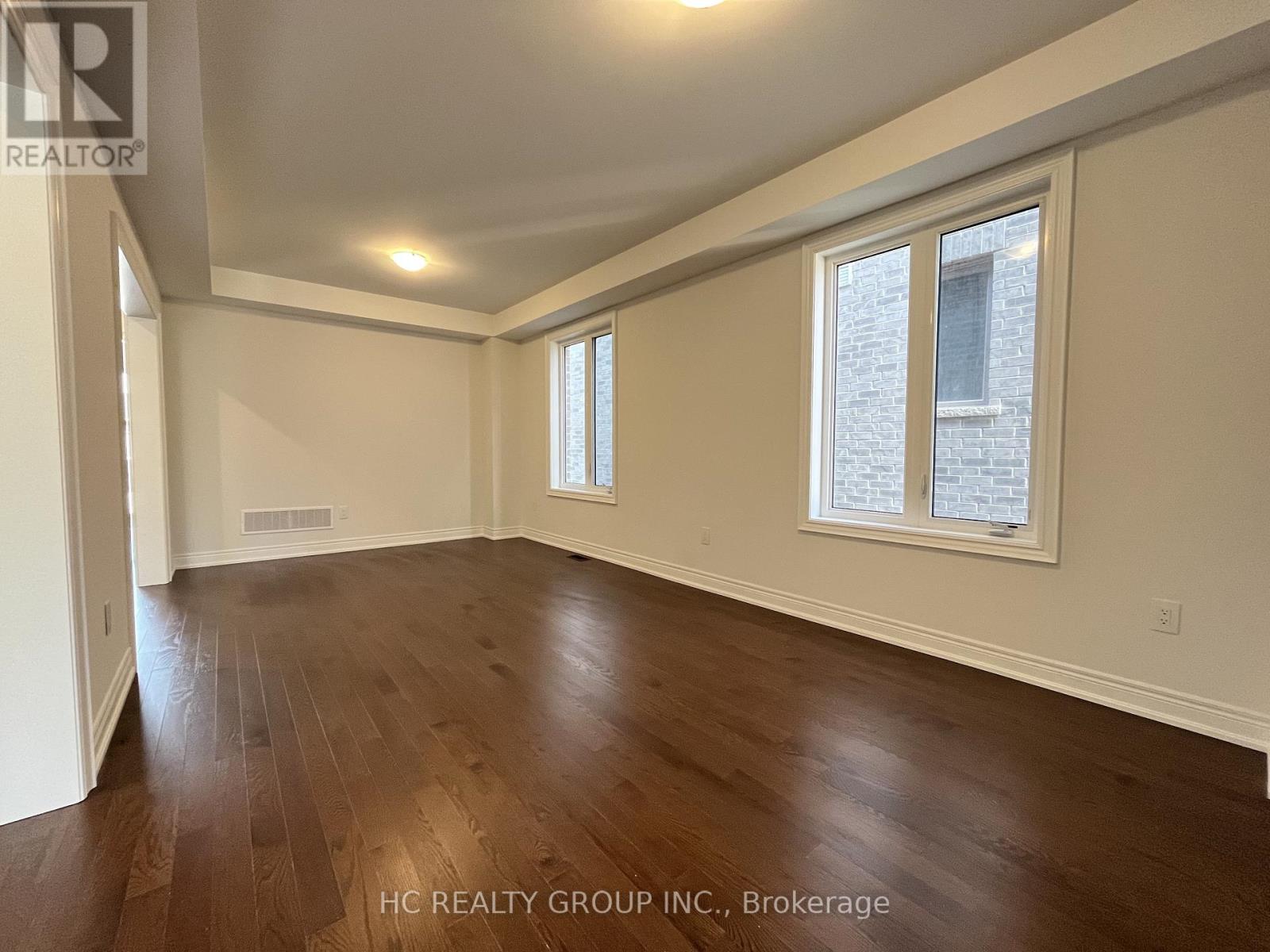 79 Silk Twist Drive, East Gwillimbury, Ontario  L9N 0W4 - Photo 3 - N12723214