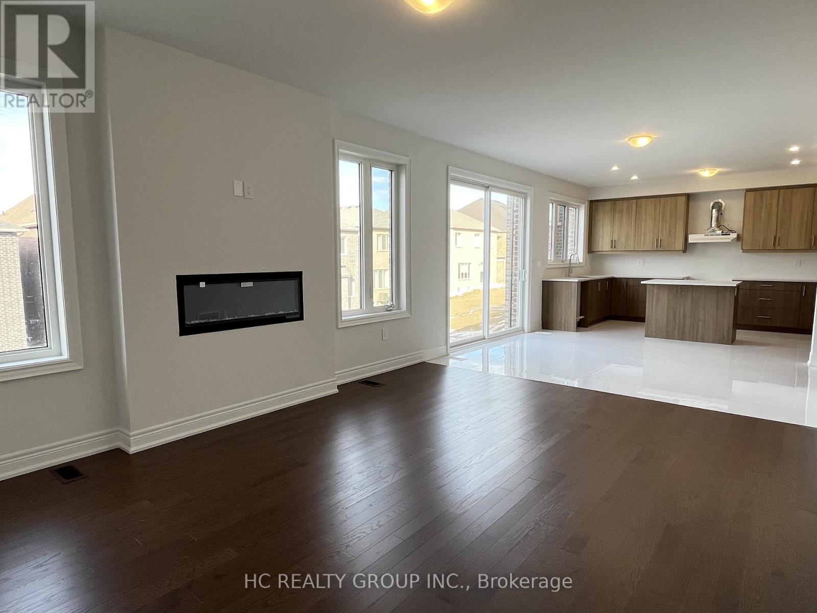 79 Silk Twist Drive, East Gwillimbury, Ontario  L9N 0W4 - Photo 7 - N12723214