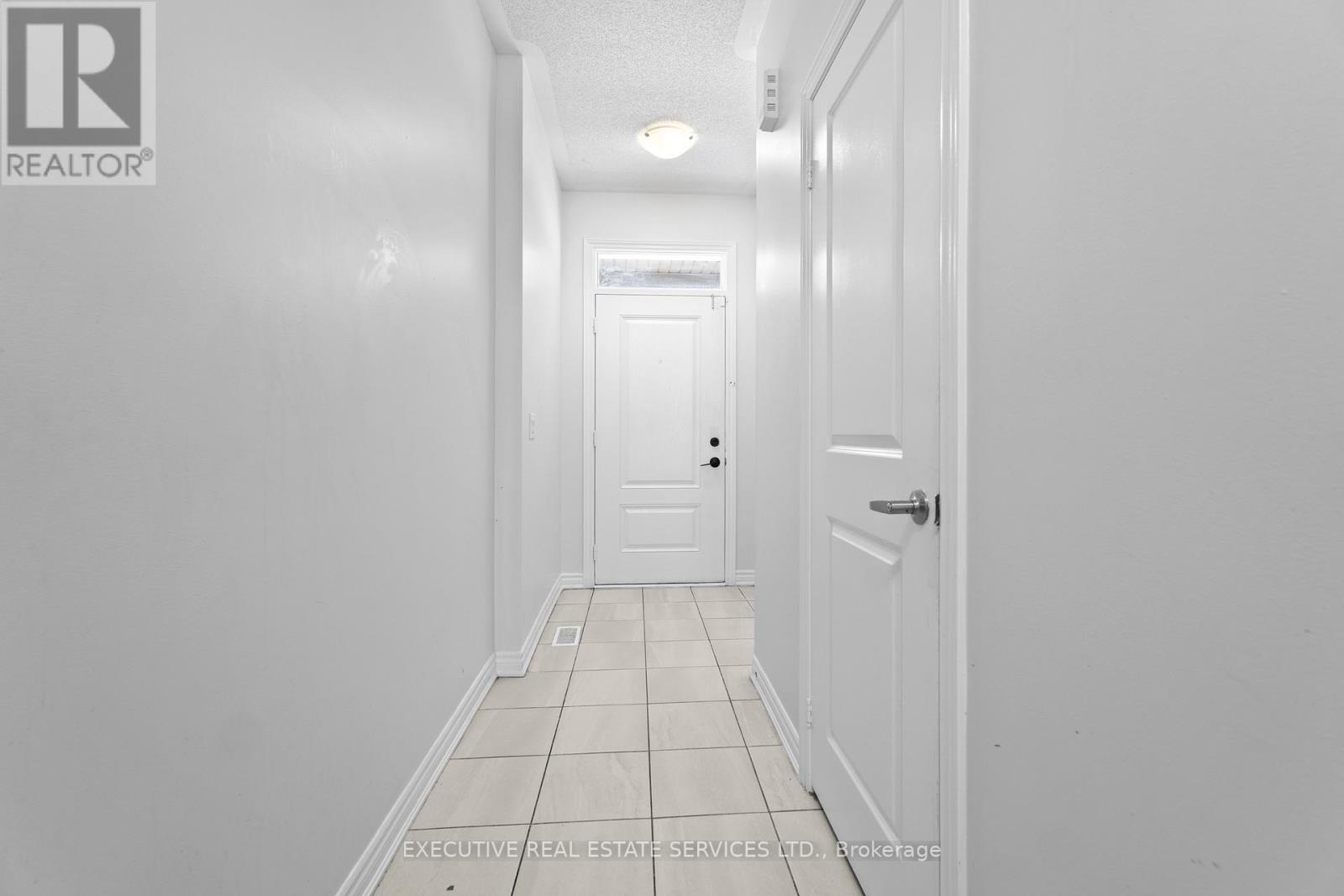 52 - 50 Edinburgh Drive, Brampton, Ontario  L6Y 1N9 - Photo 5 - W12723182