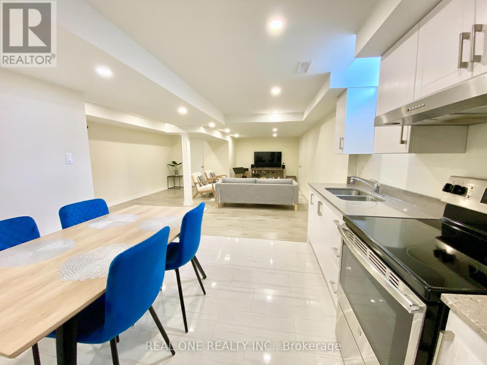 238 Nautical Boulevard, Oakville, Ontario  L6L 0B9 - Photo 43 - W12723212