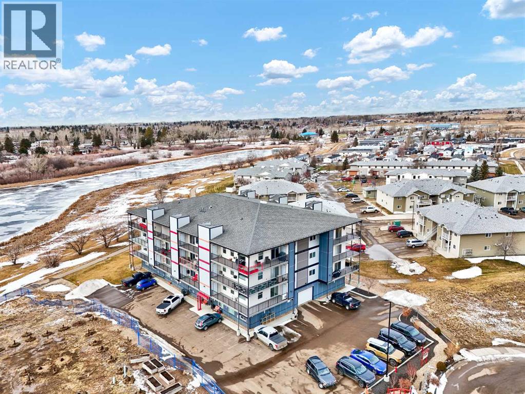 303, 499 Meadow Lake Court E, Brooks, Alberta  T1R 0Y7 - Photo 2 - A2280031