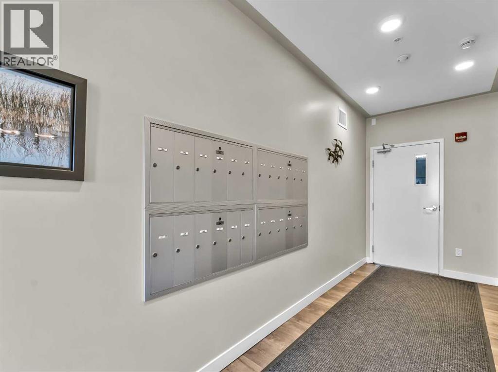 303, 499 Meadow Lake Court E, Brooks, Alberta  T1R 0Y7 - Photo 8 - A2280031