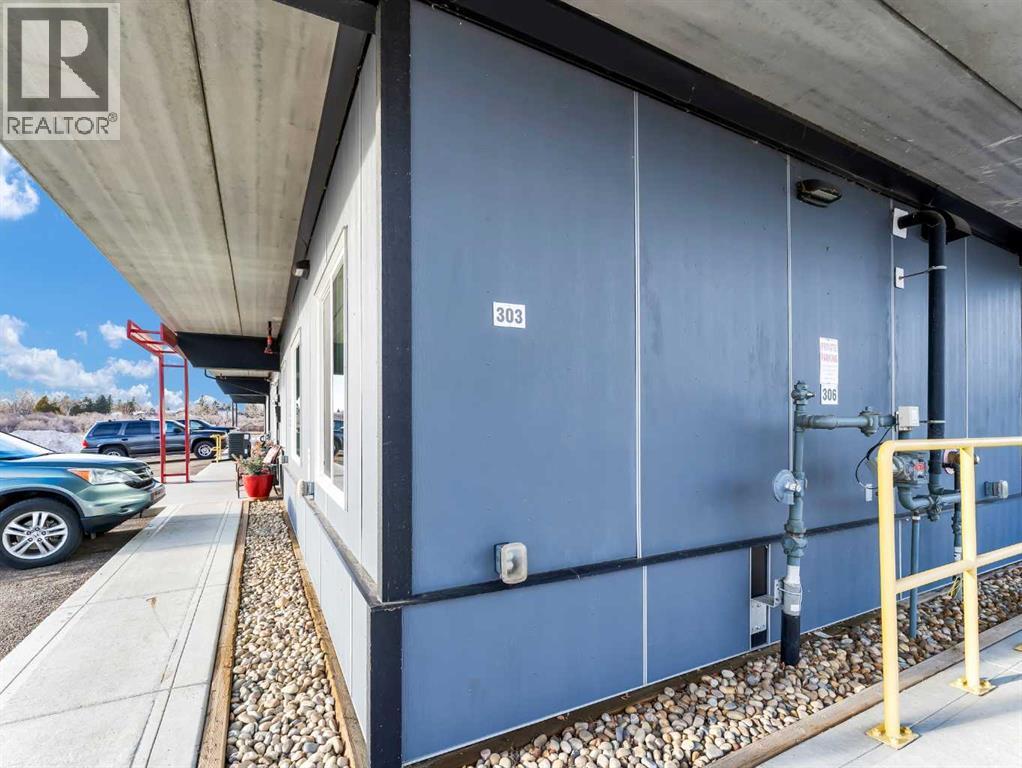 303, 499 Meadow Lake Court E, Brooks, Alberta  T1R 0Y7 - Photo 40 - A2280031