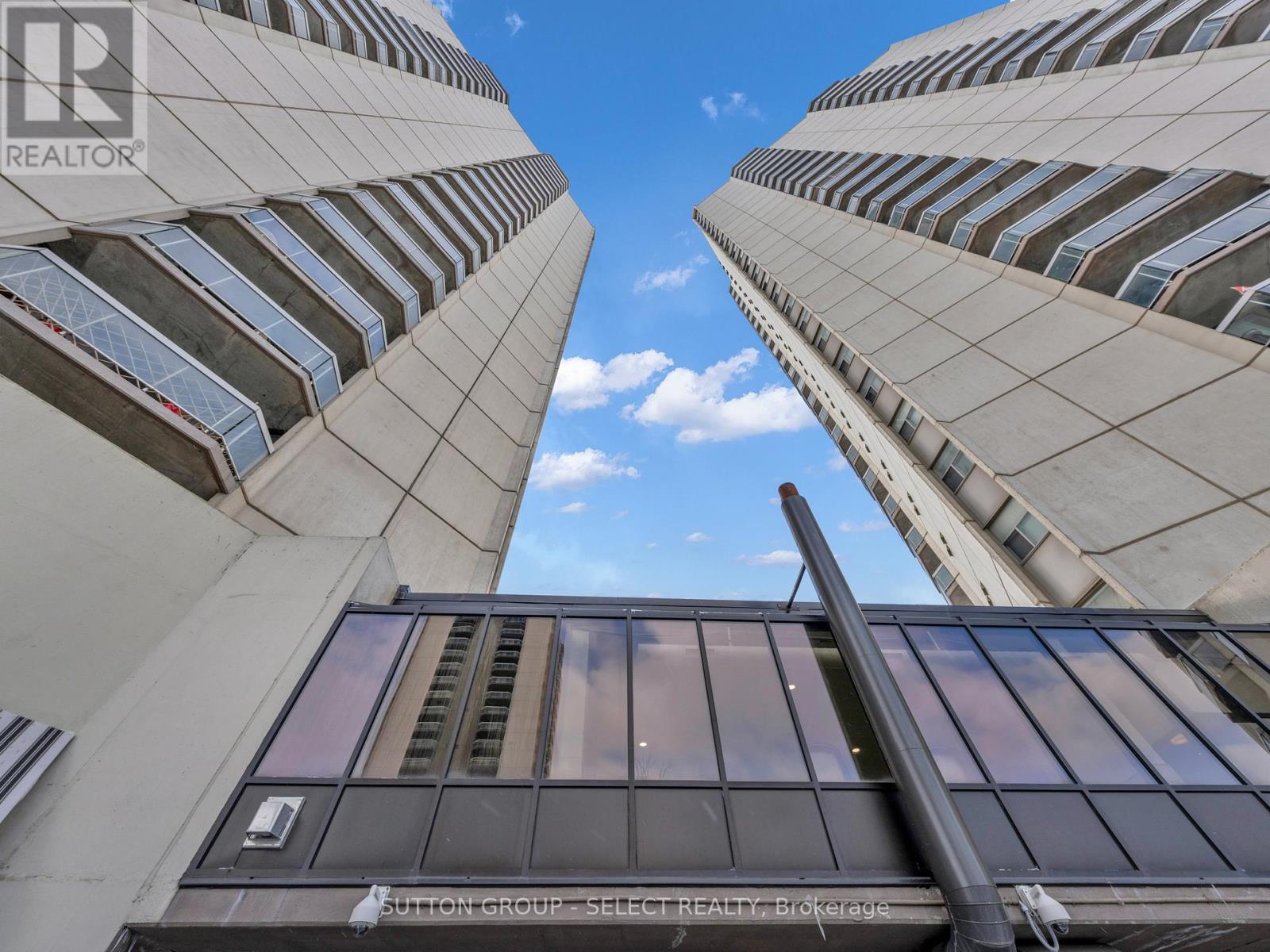 1702 - 323 Colborne Street, London East, Ontario  N6B 3N8 - Photo 3 - X12723222