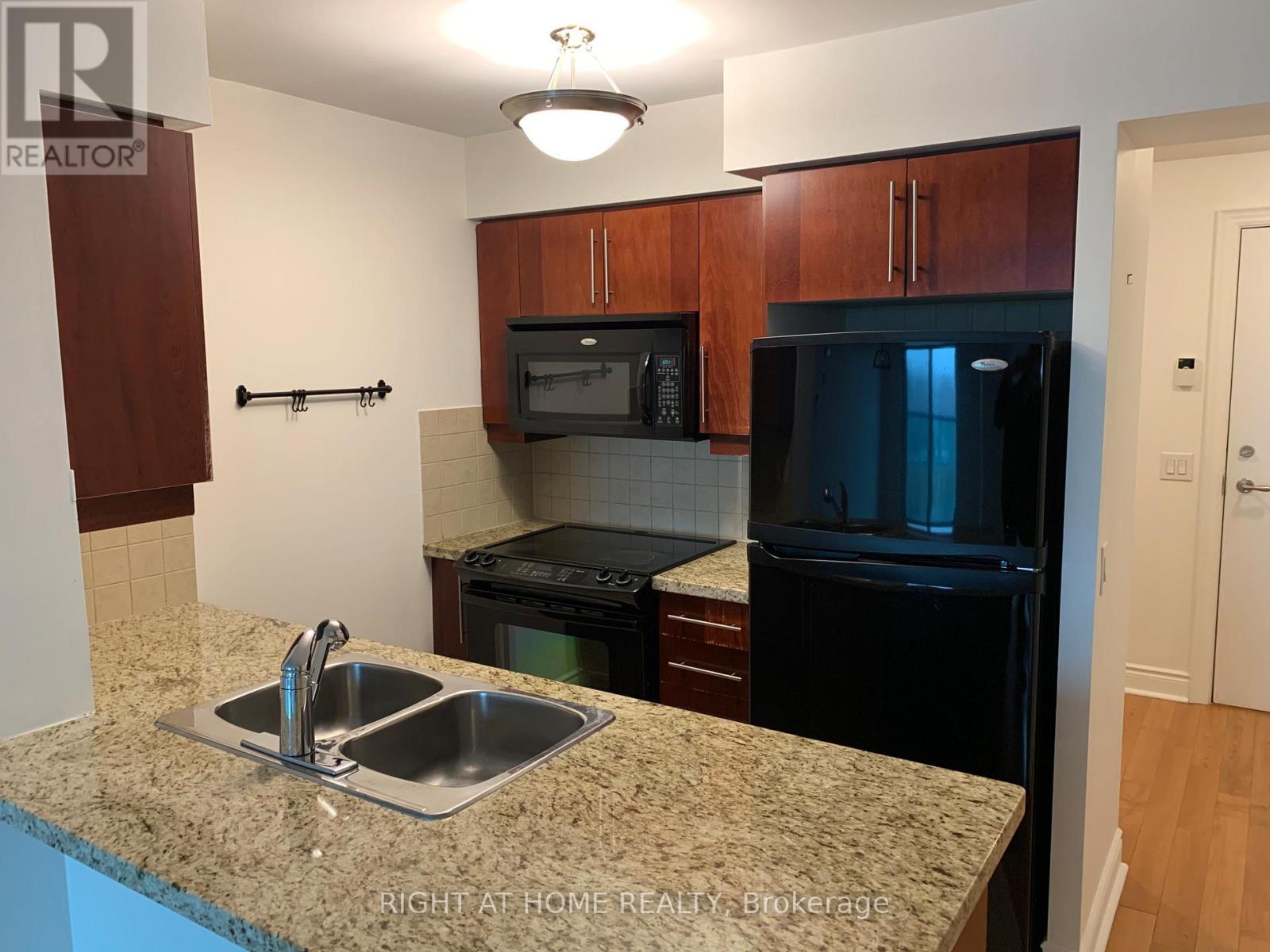 815 - 25 Greenview Avenue, Toronto, Ontario  M2M 0A5 - Photo 3 - C12723230