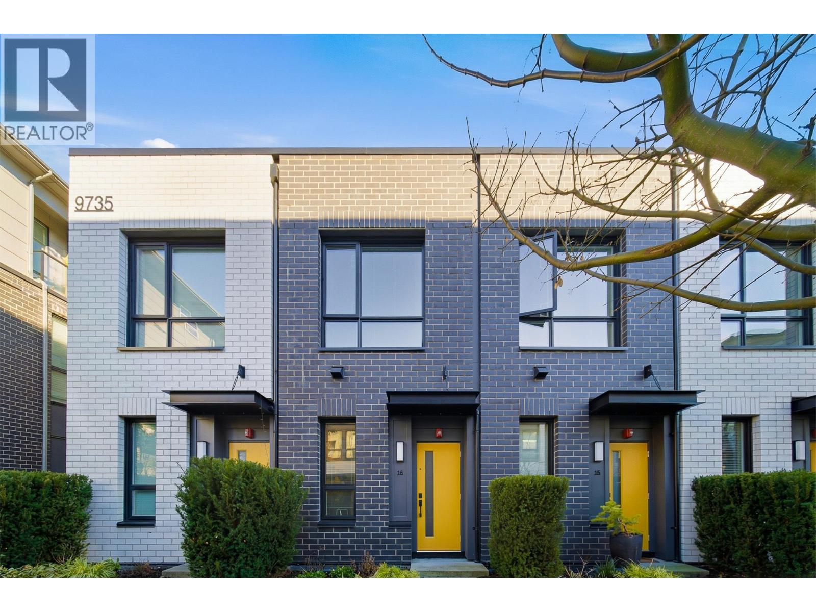 16 9735 UNIVERSITY CRESCENT, Burnaby, British Columbia