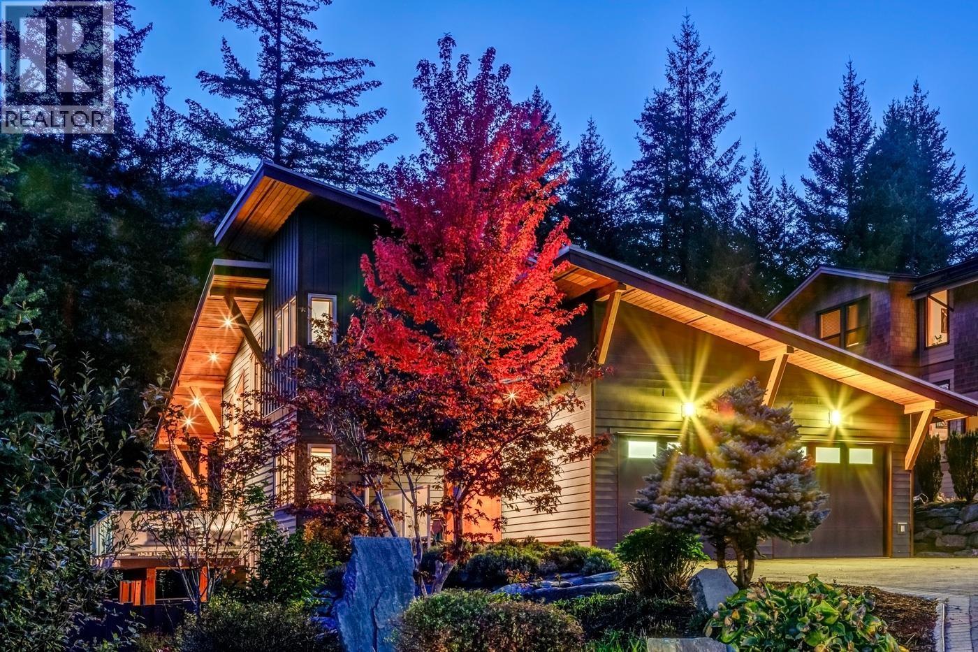 7457 Dogwood Street, Pemberton, British Columbia  V0N 2L0 - Photo 29 - R3012290