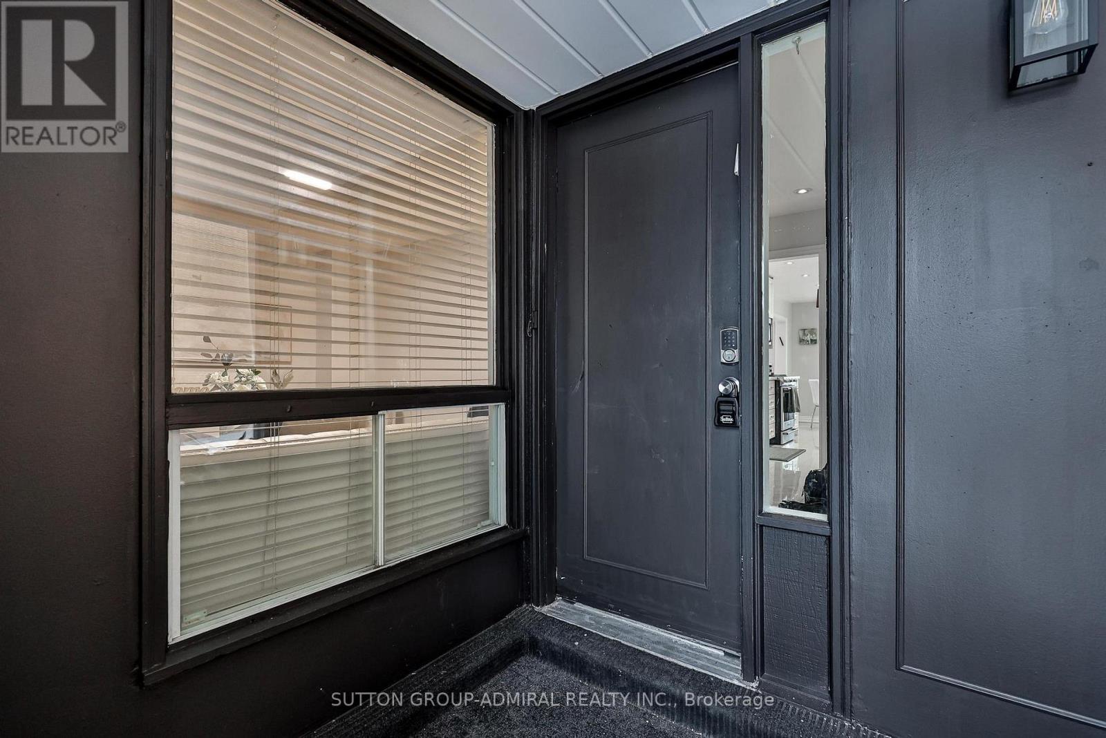 65 Patrice Crescent, Vaughan, Ontario  L4J 4Z1 - Photo 3 - N12723238