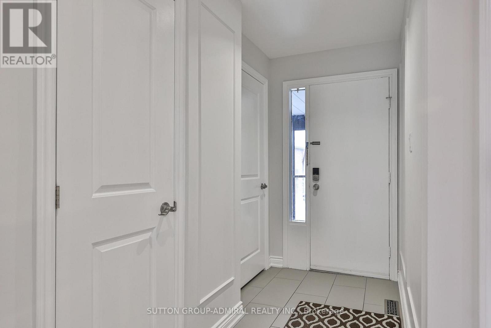 65 Patrice Crescent, Vaughan, Ontario  L4J 4Z1 - Photo 4 - N12723238