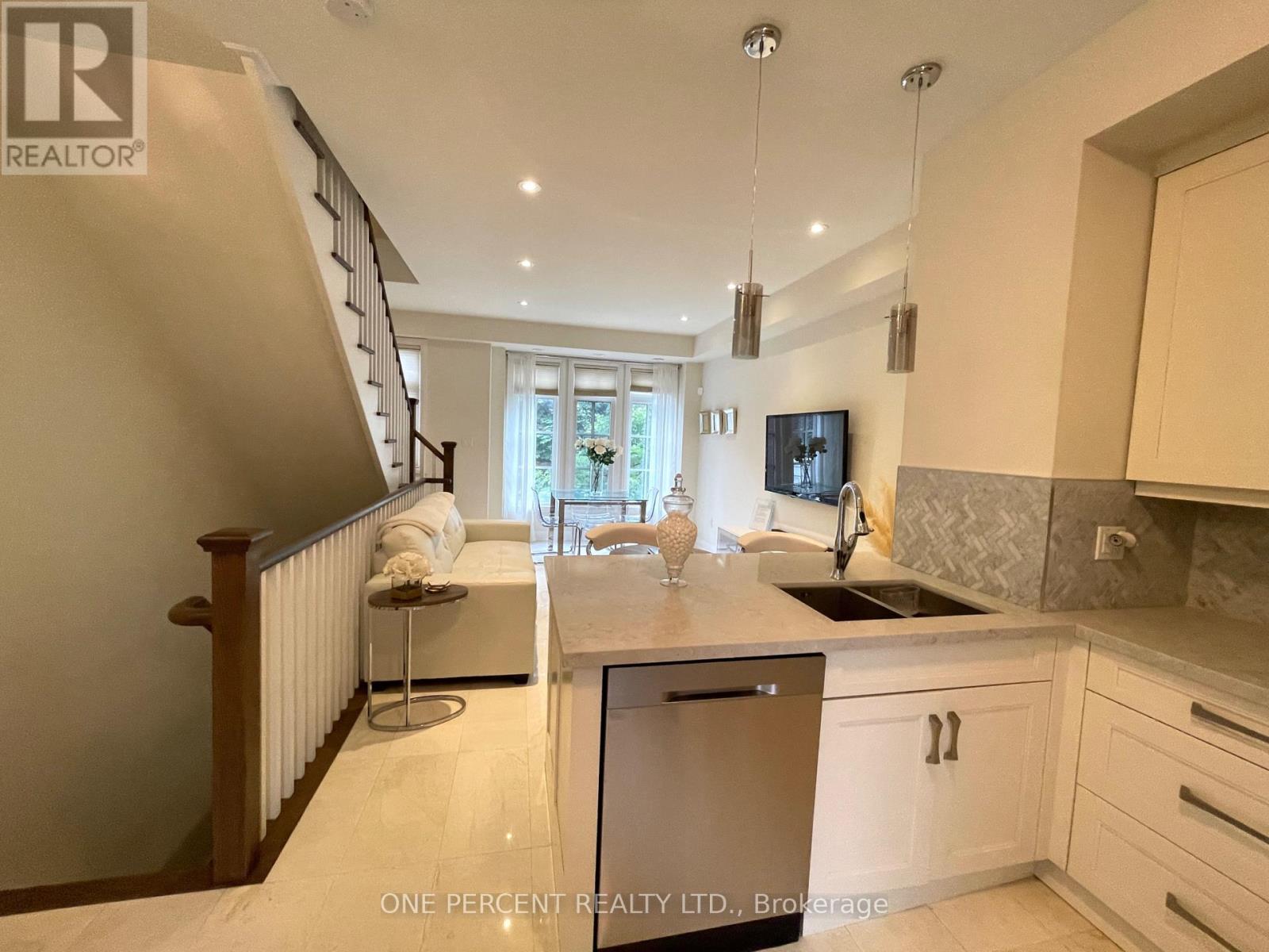 12 - 3077 Cawthra Road, Mississauga, Ontario  L5A 2X4 - Photo 11 - W12723246