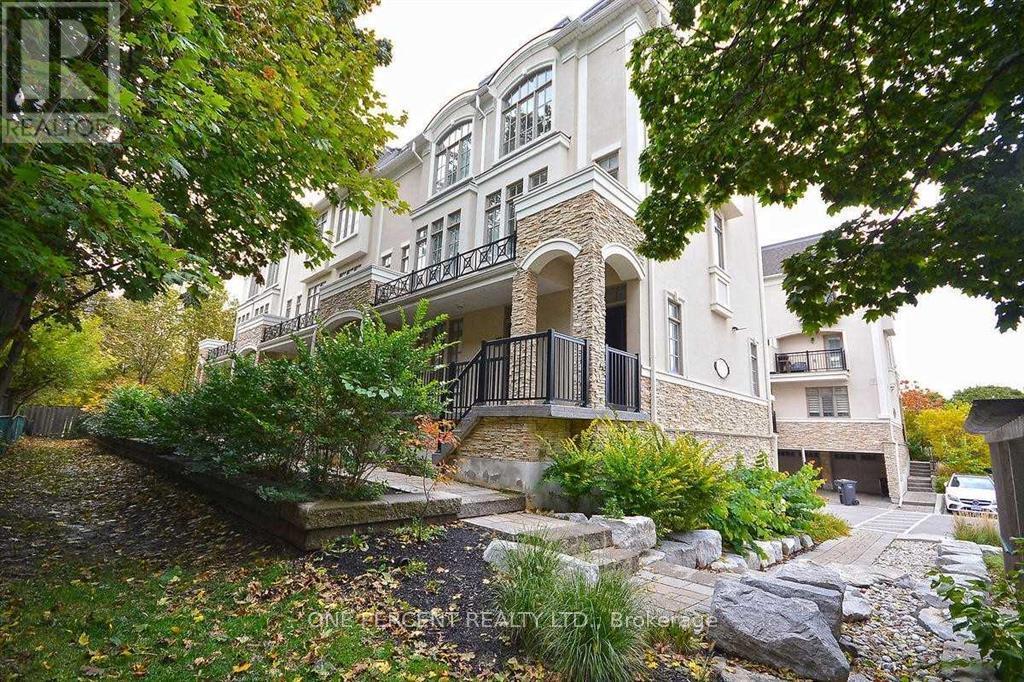 12 - 3077 Cawthra Road, Mississauga, Ontario  L5A 2X4 - Photo 4 - W12723246