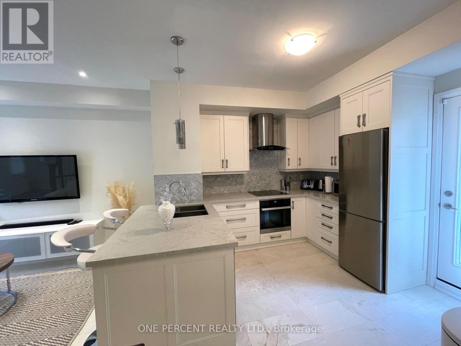 12 - 3077 Cawthra Road, Mississauga, Ontario  L5A 2X4 - Photo 7 - W12723246