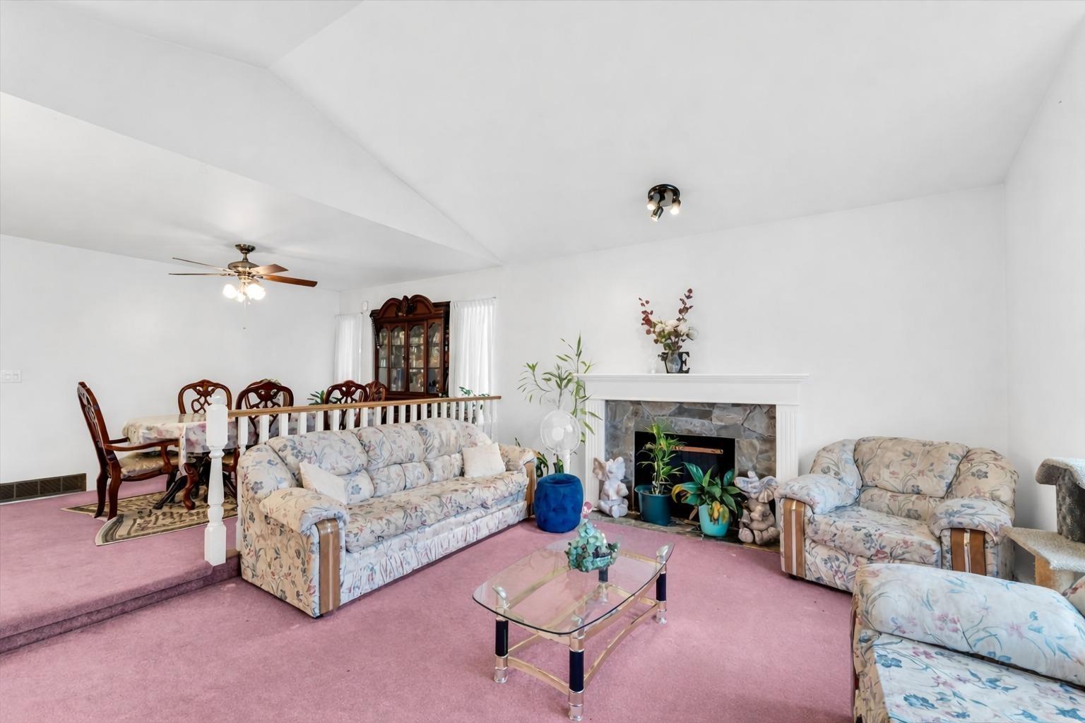 16059 93 Avenue, Surrey, British Columbia  V4N 3E3 - Photo 4 - R3081978