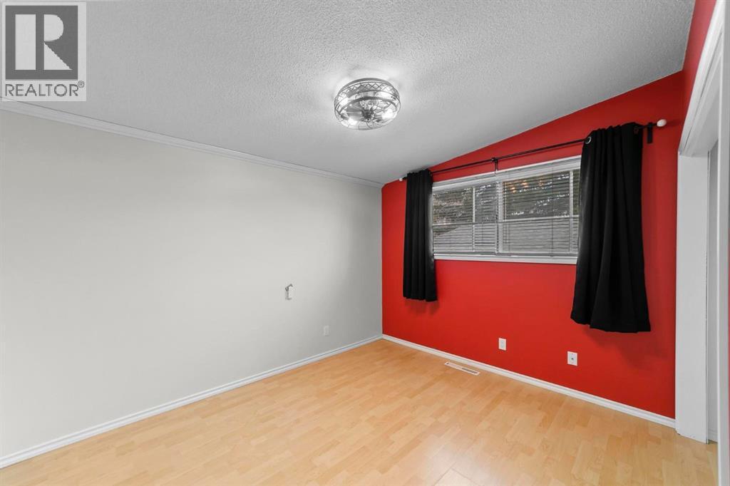 42 Grand Drive, Camrose, Alberta  T4V 2K1 - Photo 19 - A2267107