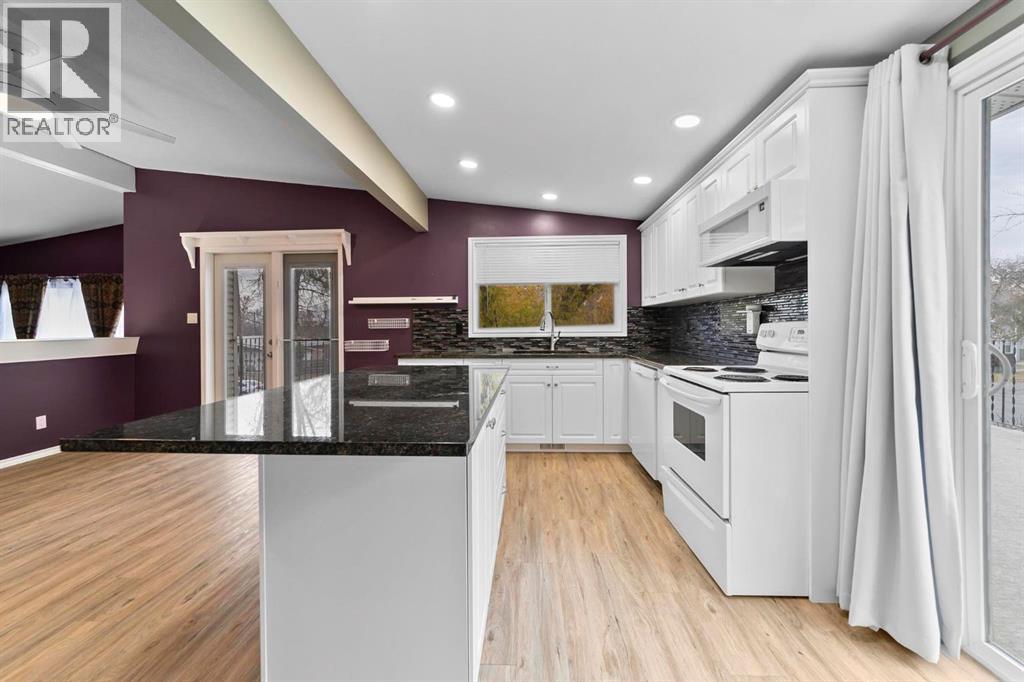 42 Grand Drive, Camrose, Alberta  T4V 2K1 - Photo 11 - A2267107