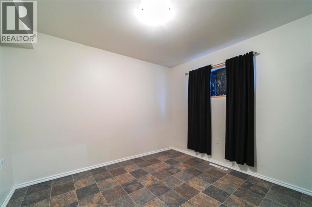 42 Grand Drive, Camrose, Alberta  T4V 2K1 - Photo 21 - A2267107