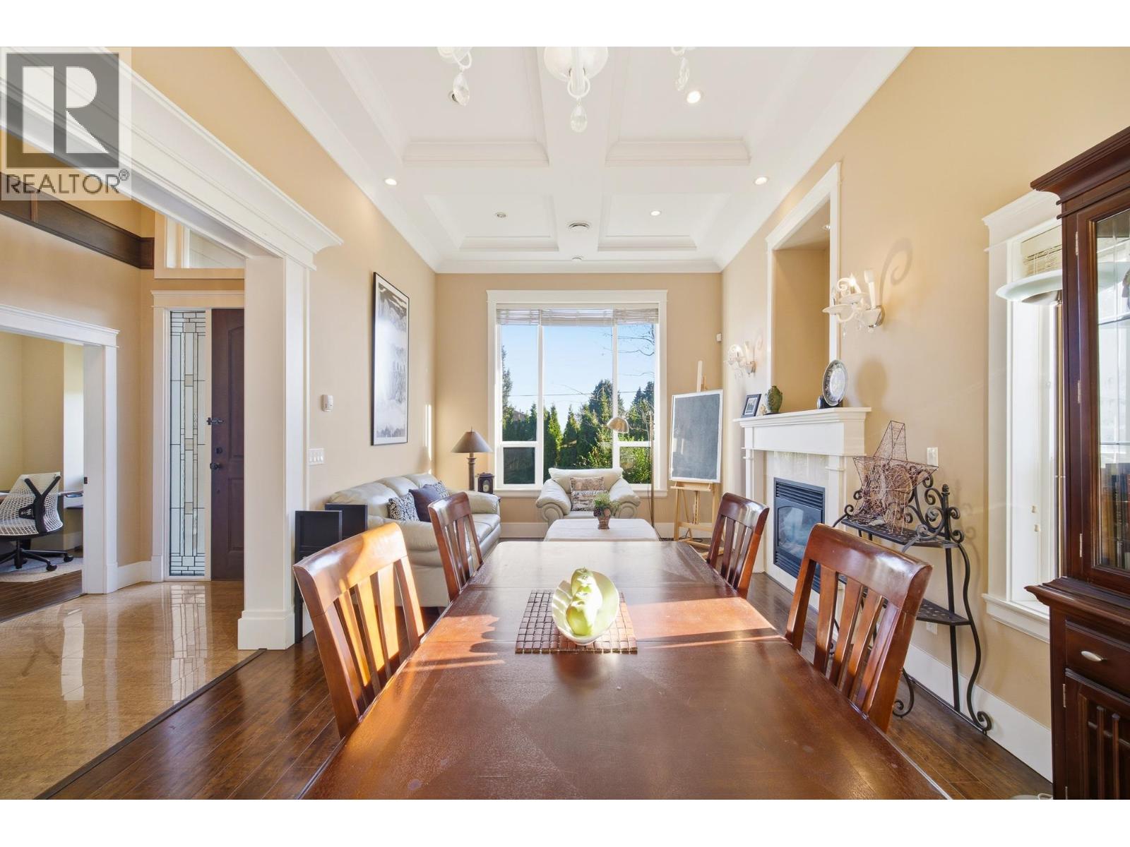 3741 Dundonald Avenue, Burnaby, British Columbia  V5G 3N6 - Photo 5 - R3081633