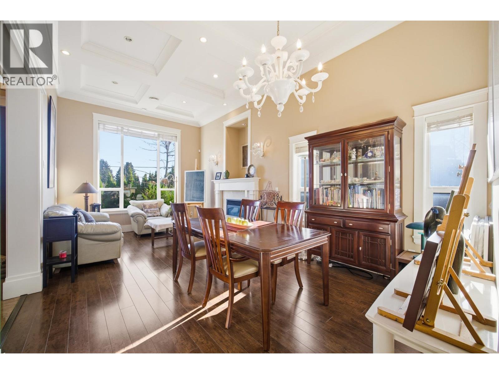 3741 Dundonald Avenue, Burnaby, British Columbia  V5G 3N6 - Photo 4 - R3081633