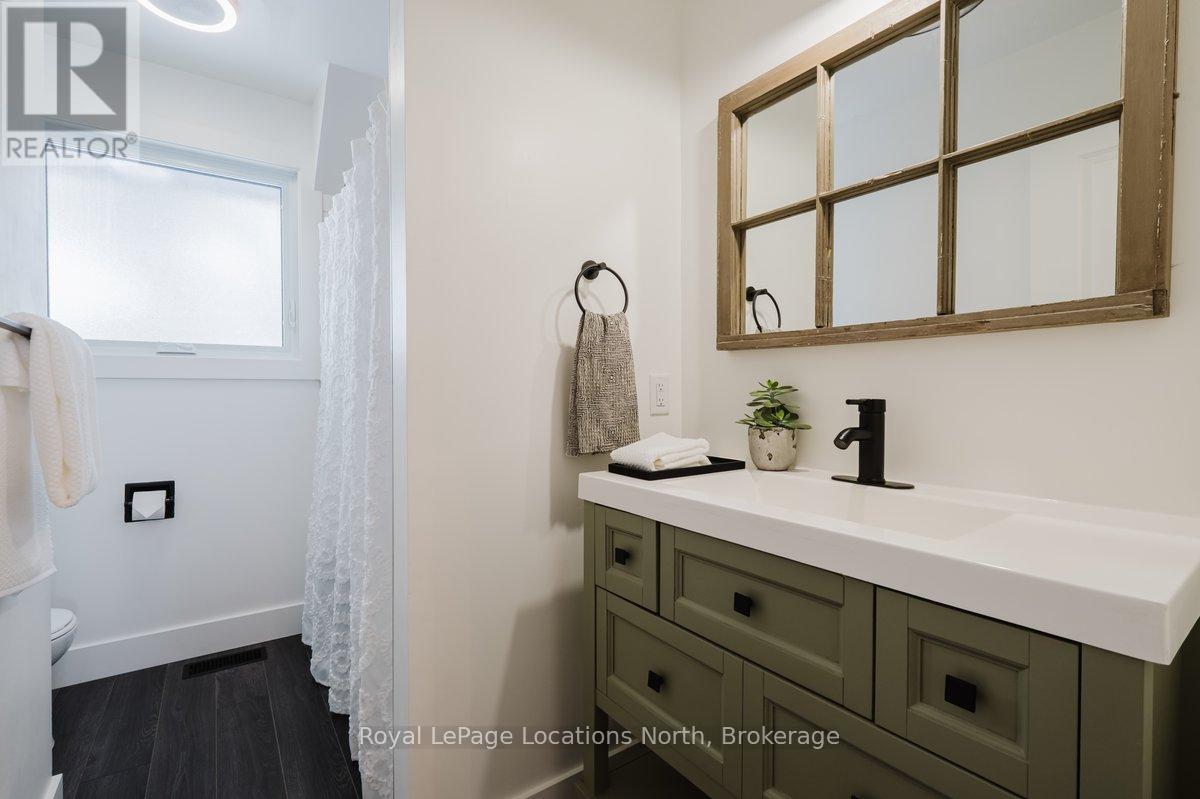 201 Beech Street, Clearview, Ontario  L0M 1S0 - Photo 22 - S12722486