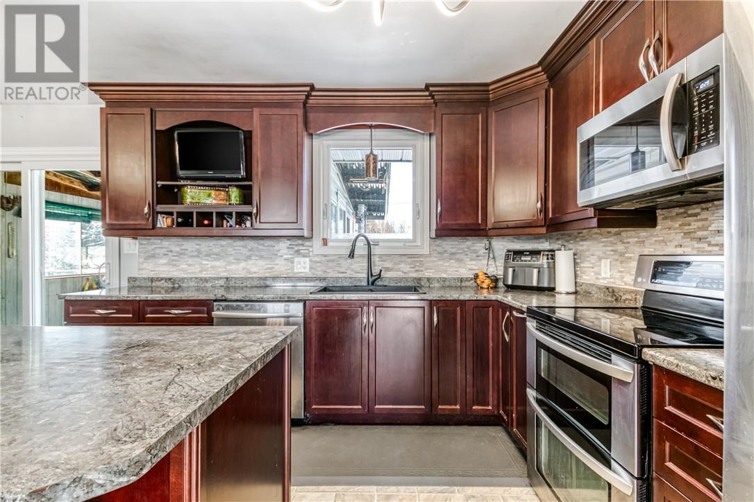 4248 Carina Drive, Hanmer, Ontario  P3P 1L4 - Photo 3 - 2126170