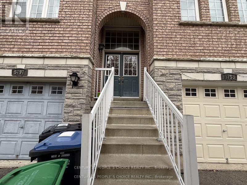 5797 Tiz Road, Mississauga, Ontario  L5R 0B4 - Photo 2 - W12552138