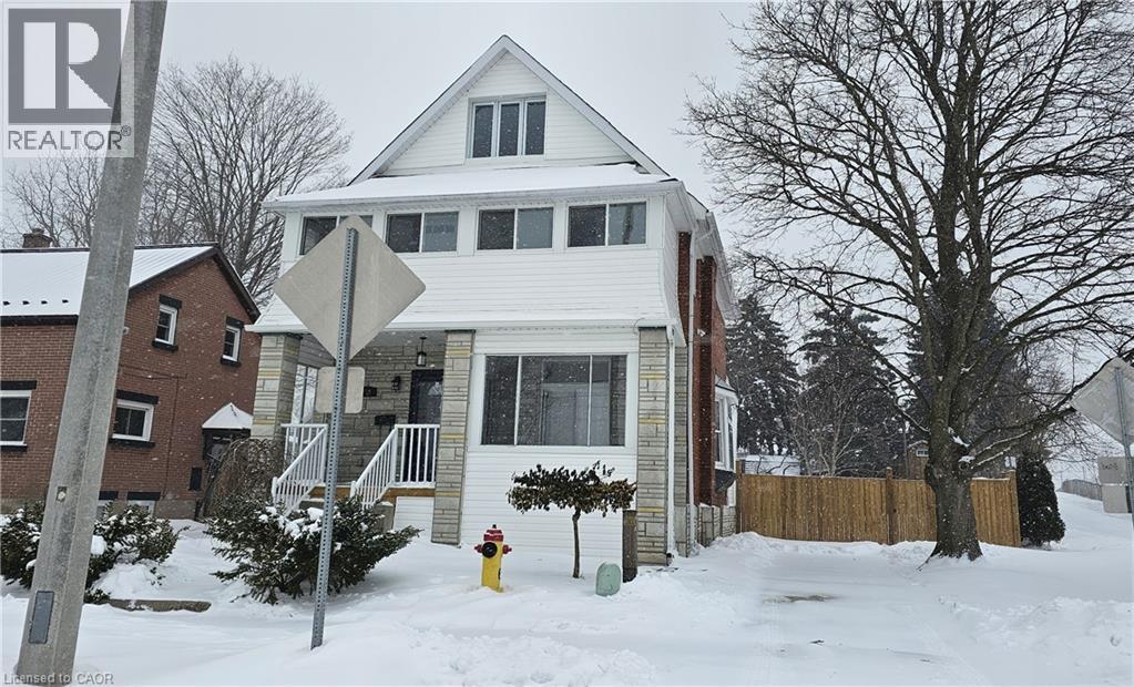 285 Borden Avenue S, Kitchener, Ontario  N2G 3S1 - Photo 2 - 40799961