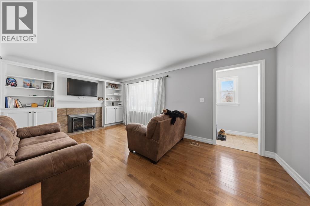 729 Oakdale Avenue, Sarnia, Ontario  N7V 2B1 - Photo 10 - 26001575