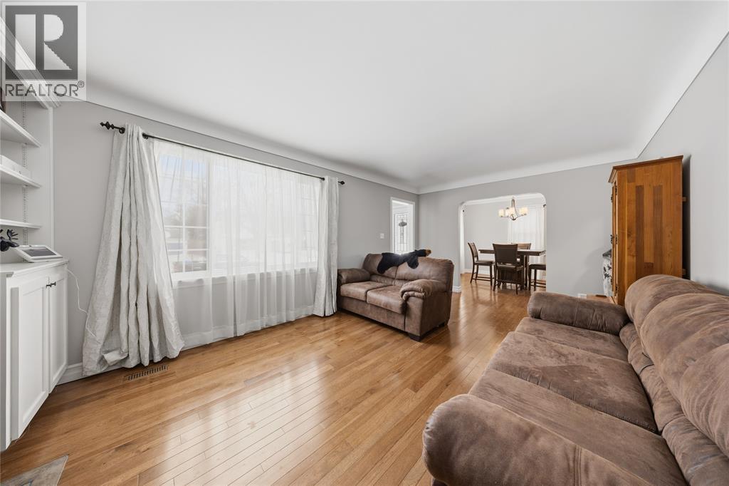 729 Oakdale Avenue, Sarnia, Ontario  N7V 2B1 - Photo 9 - 26001575