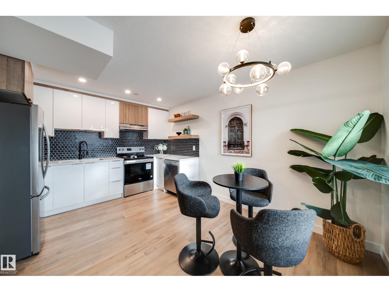 17751 95 ST NW, edmonton, Alberta