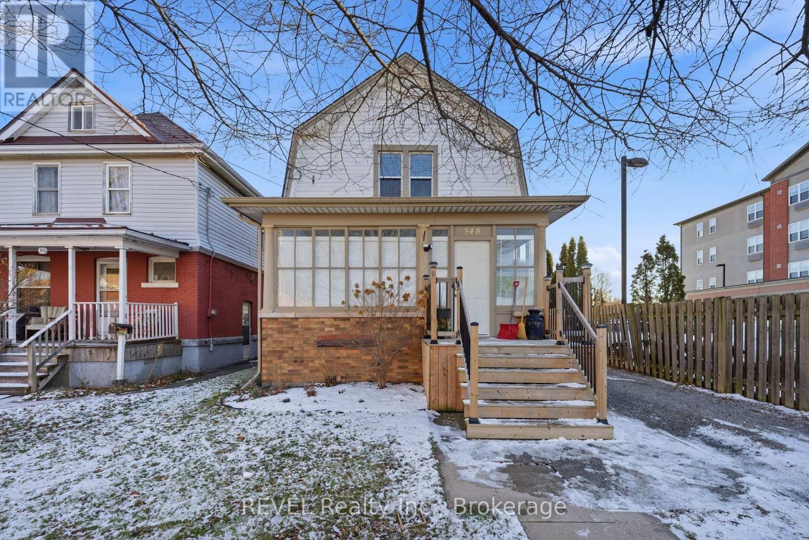 348 Hellems Avenue, Welland, Ontario  L3B 3C1 - Photo 3 - X12723286