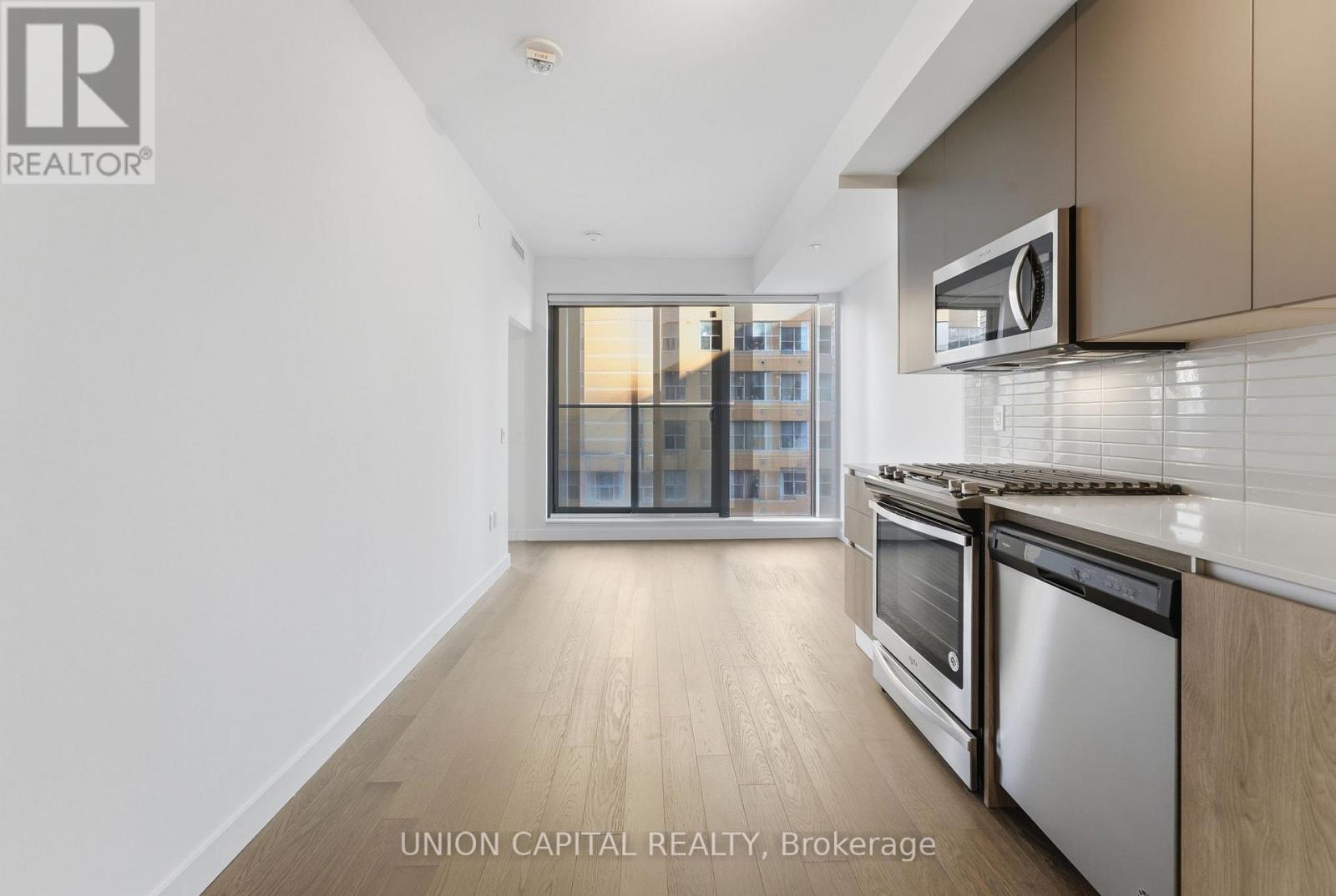 601 - 2a Church Street, Toronto, Ontario  M5E 0E1 - Photo 2 - C12723256