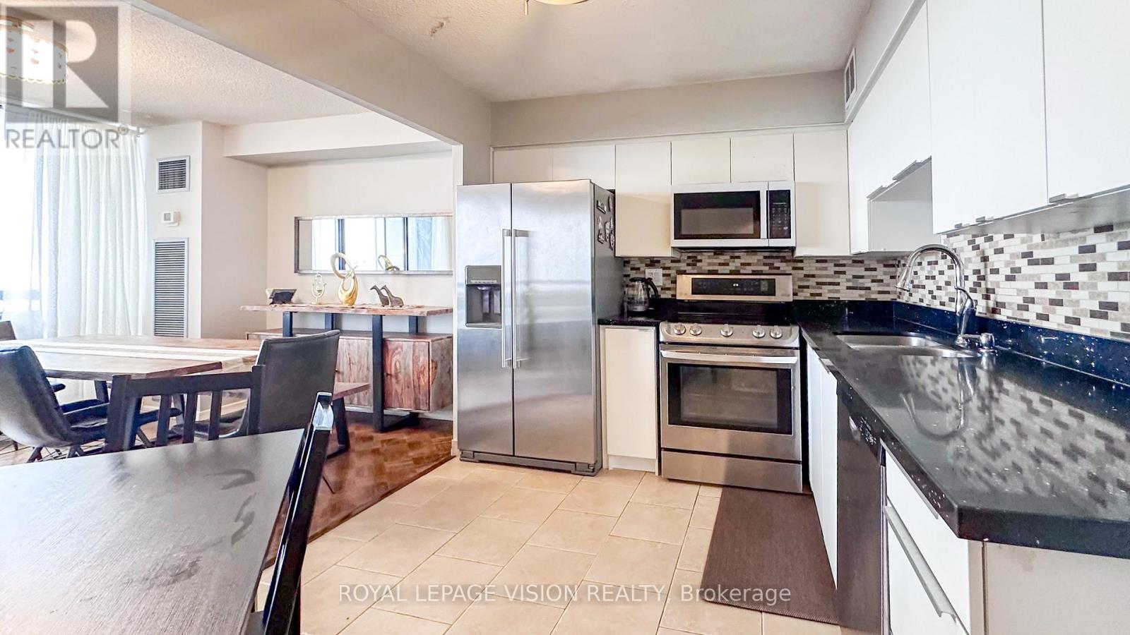 1501 - 75 Graydon Hall Drive, Toronto, Ontario  M3A 3M5 - Photo 9 - C12723262