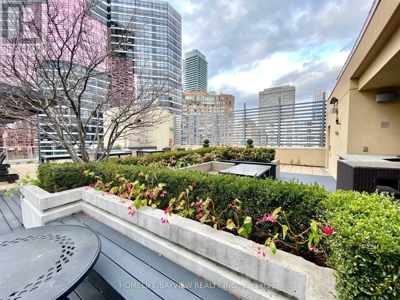 1201 - 11 St Joseph Street, Toronto, Ontario  M4Y 3G4 - Photo 19 - C12723298