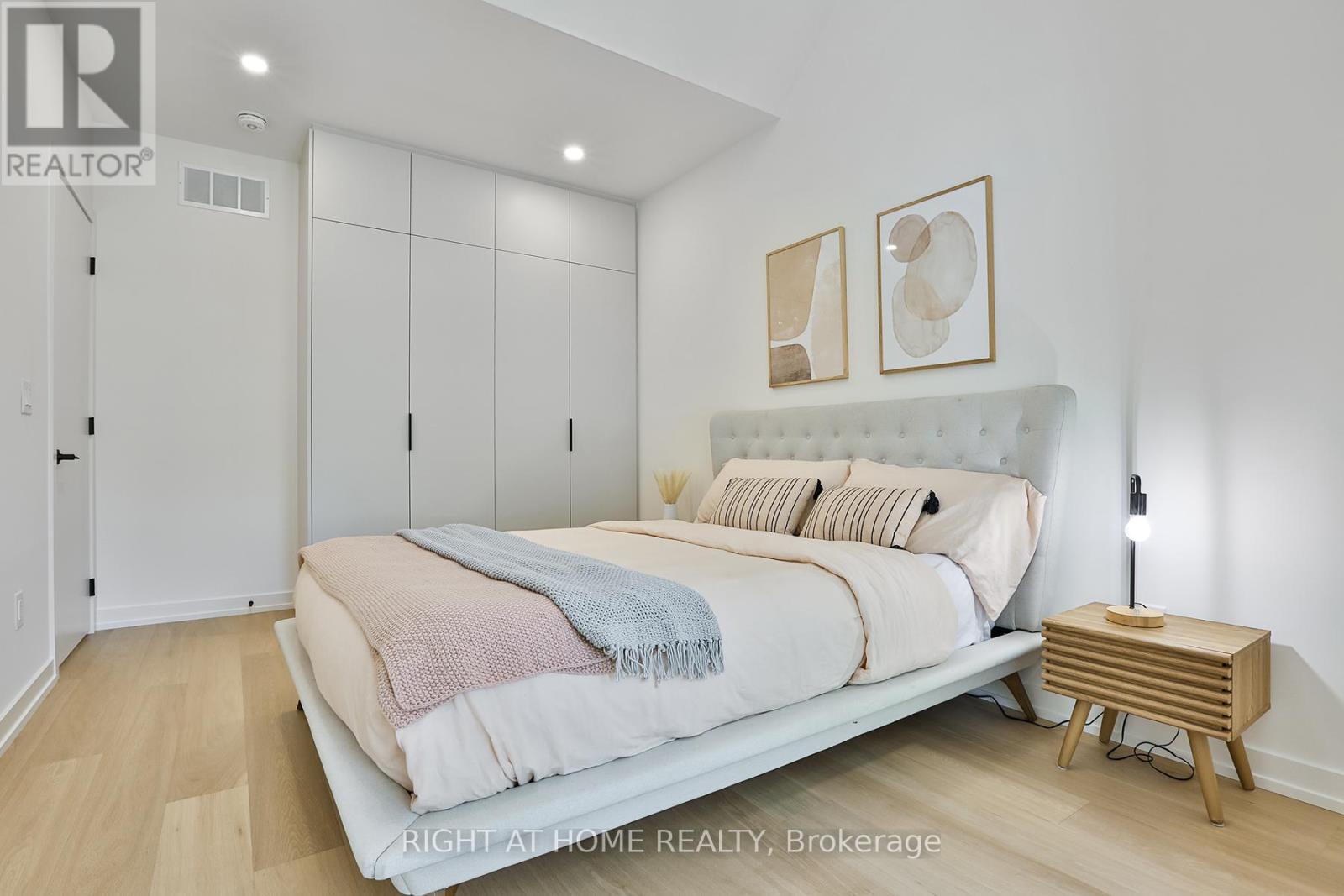 60 Winnifred Avenue, Toronto, Ontario  M4M 2X3 - Photo 27 - E12723268