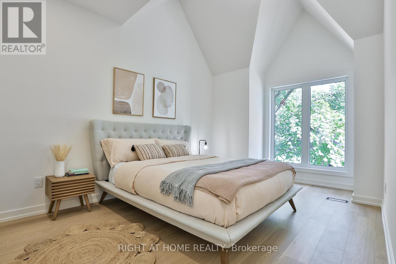 60 Winnifred Avenue, Toronto, Ontario  M4M 2X3 - Photo 31 - E12723268