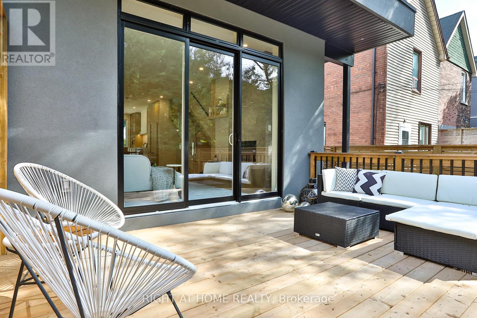 60 Winnifred Avenue, Toronto, Ontario  M4M 2X3 - Photo 34 - E12723268