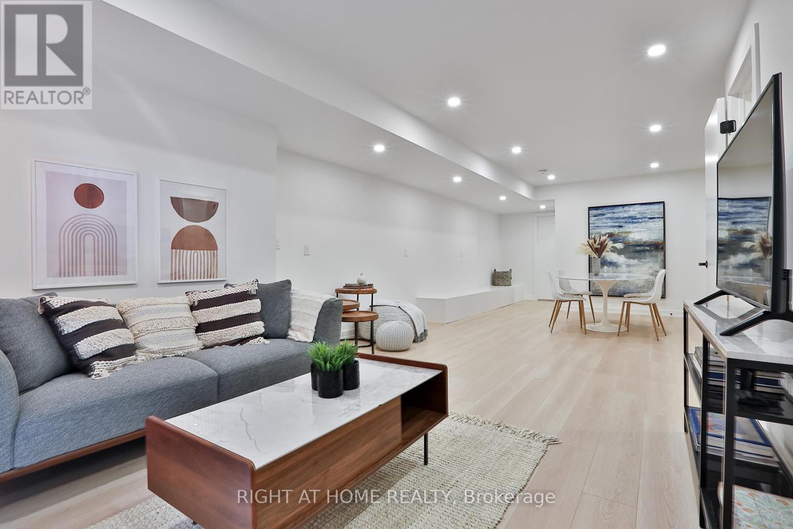 60 Winnifred Avenue, Toronto, Ontario  M4M 2X3 - Photo 38 - E12723268