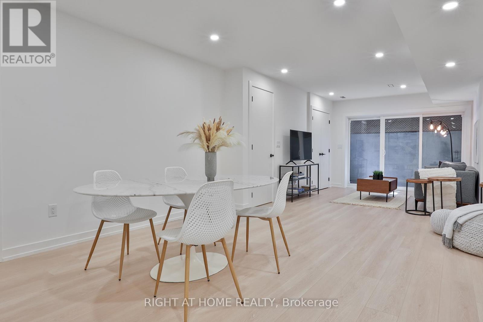 60 Winnifred Avenue, Toronto, Ontario  M4M 2X3 - Photo 41 - E12723268