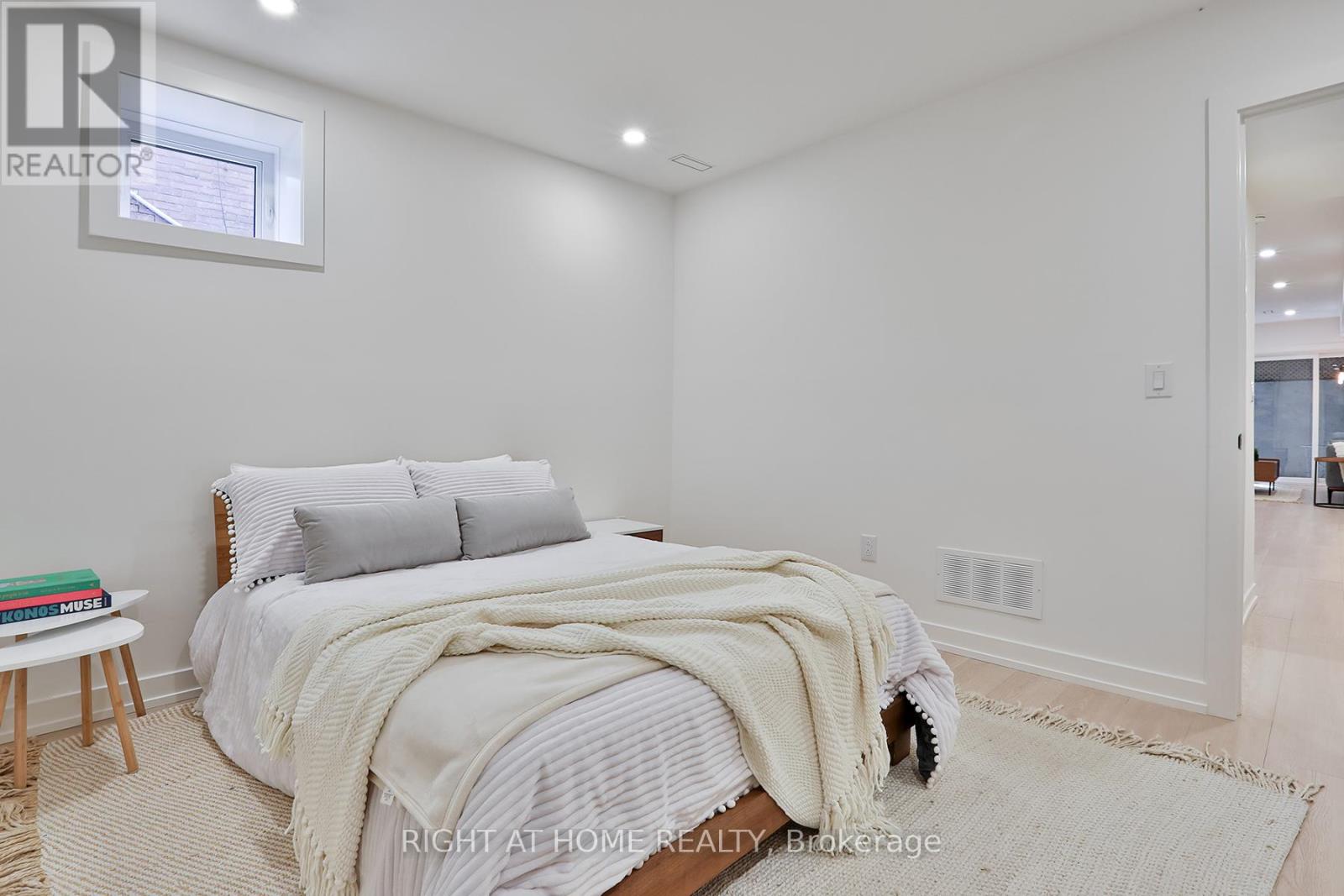 60 Winnifred Avenue, Toronto, Ontario  M4M 2X3 - Photo 43 - E12723268