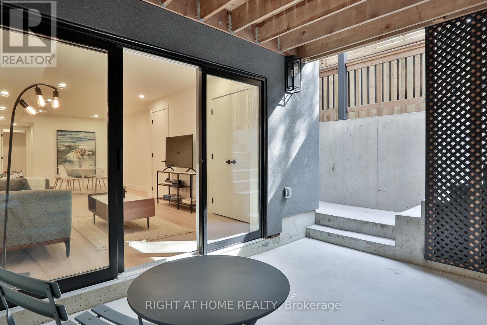 60 Winnifred Avenue, Toronto, Ontario  M4M 2X3 - Photo 47 - E12723268